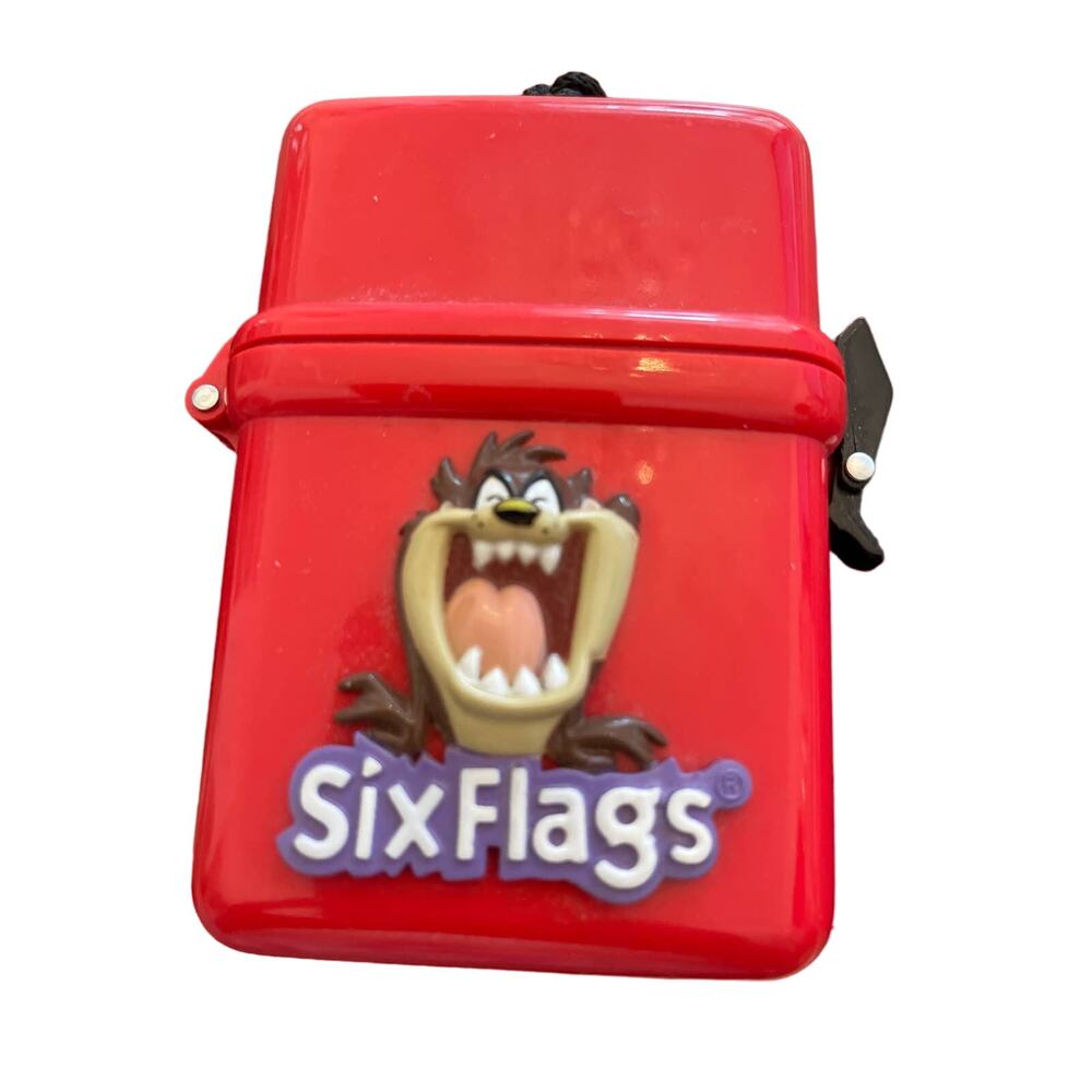 Looney Tunes 1997 Warner Bros Six Flags Tasmanian Devil Coin ID Protector Case